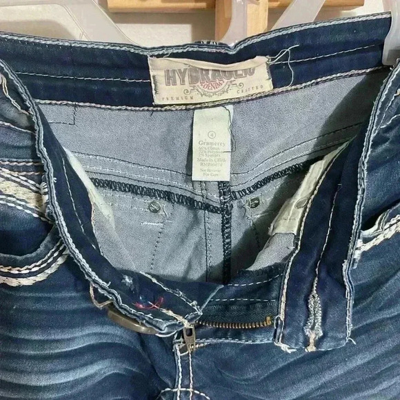 Hydraulic dark wash Gramercy, Capri jeans, decor pockets, women’s size 4 ￼ - Picture 3 of 9